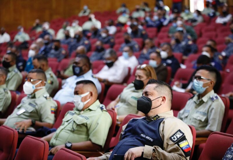 Directores de Cuerpos Policiales durante la presentación del Plan Nacional de Criptoactivos.