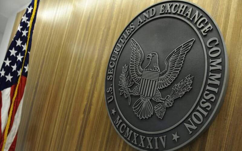 SEC espera por los formularios 19b-4 de los ETF de Bitcoin.