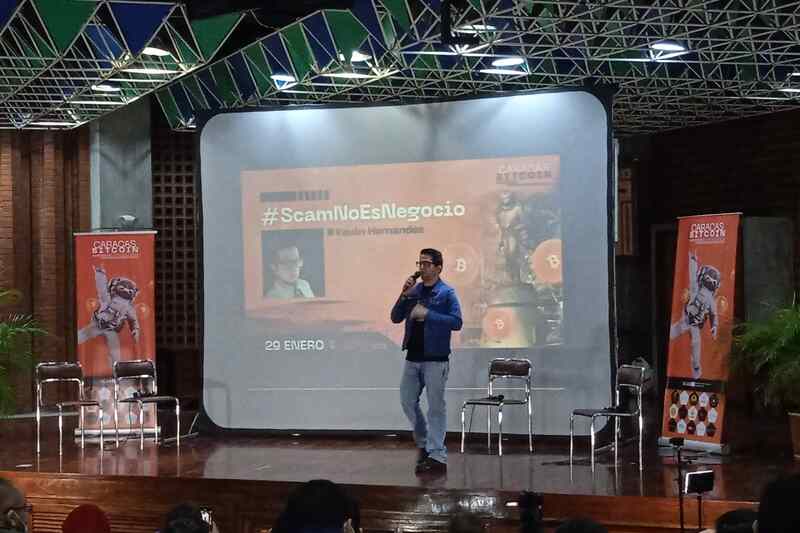 Kevin Hernández alertó sobre las Criptomonedas Scam en la Caracas Bitcoin Experience.