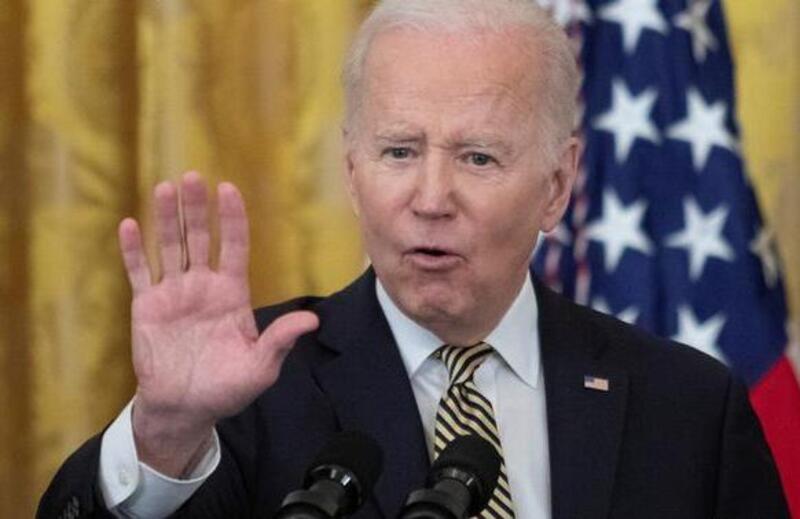 Estados Unidos aplica regulaciones mediante la orden ejecutiva del Presidente Biden.
