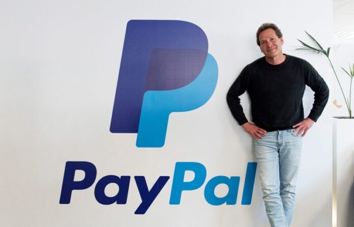 Dan Schulman, CEO de PayPal, cree en el establecimiento global de la industria criptográfica.