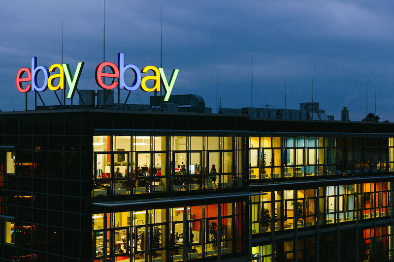 Ebay se prepara para aceptar criptos como forma de pago.