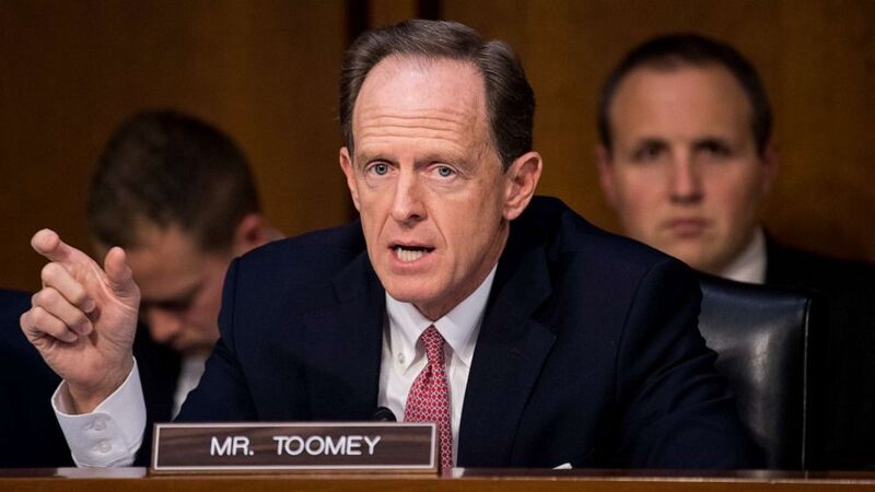 Senadores de EUA como Pat Toomey esperan que el mercado cripto no sea un escape para Rusia.
