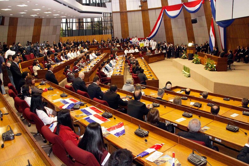 Cuarenta diputados paraguayos a favor de un marco legal para las criptomonedas.