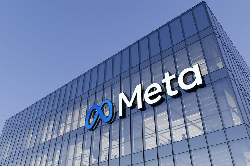Meta afronta la creación del metaverso mientras pierde usuarios y capital en el proceso.