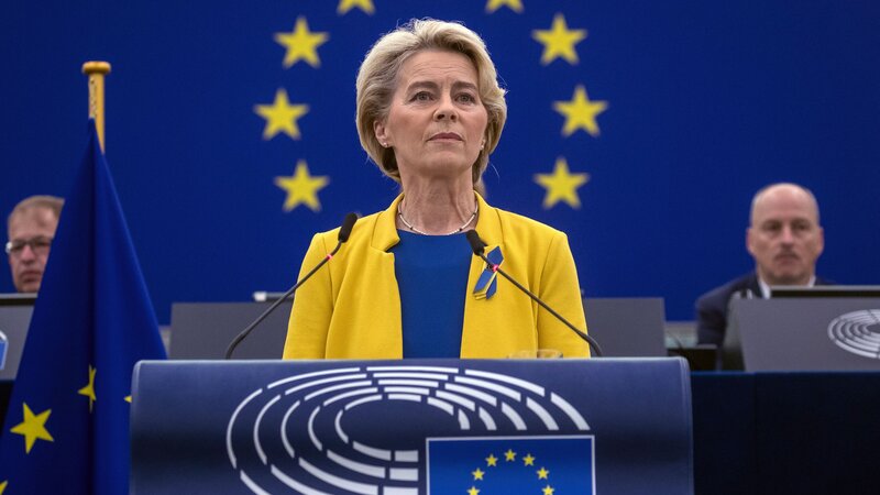 La presidenta de la Comisión Europea, Ursula von der Leyen, anunció el endurecimiento de las sanciones a Rusia.