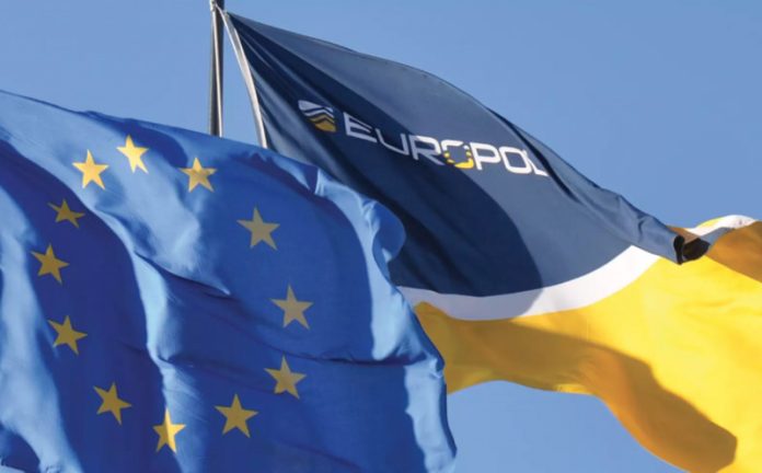Europol y Eurojust desmantelan parte de una red criminal criptográfica.